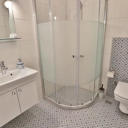 Emre 10 Szálloda 2*