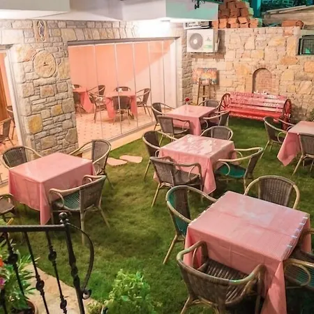 Ξενοδοχείο Emre 10 2*