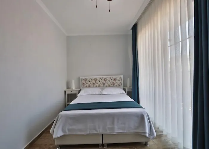 Отель Emre 10 2*