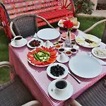 Emre 10 Datça